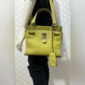 Valentino Garavani Rockstud Chartreuse Pebbled Leather Satchel Bag – EUC